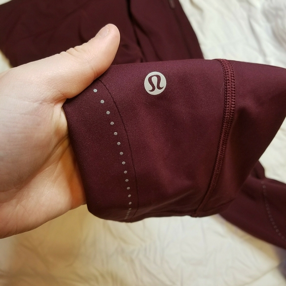 Lululemon Extra Mile Crop (Reflective 23") - Picture 10 of 12